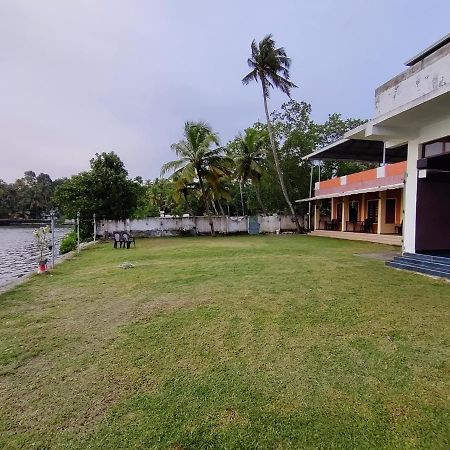 Apartmán Wind &Waves Kollam Exteriér fotografie
