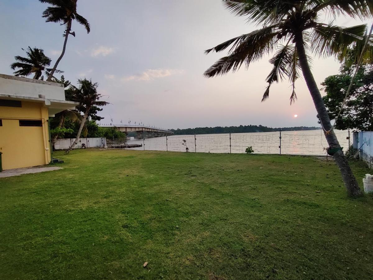 Apartmán Wind &Waves Kollam Exteriér fotografie