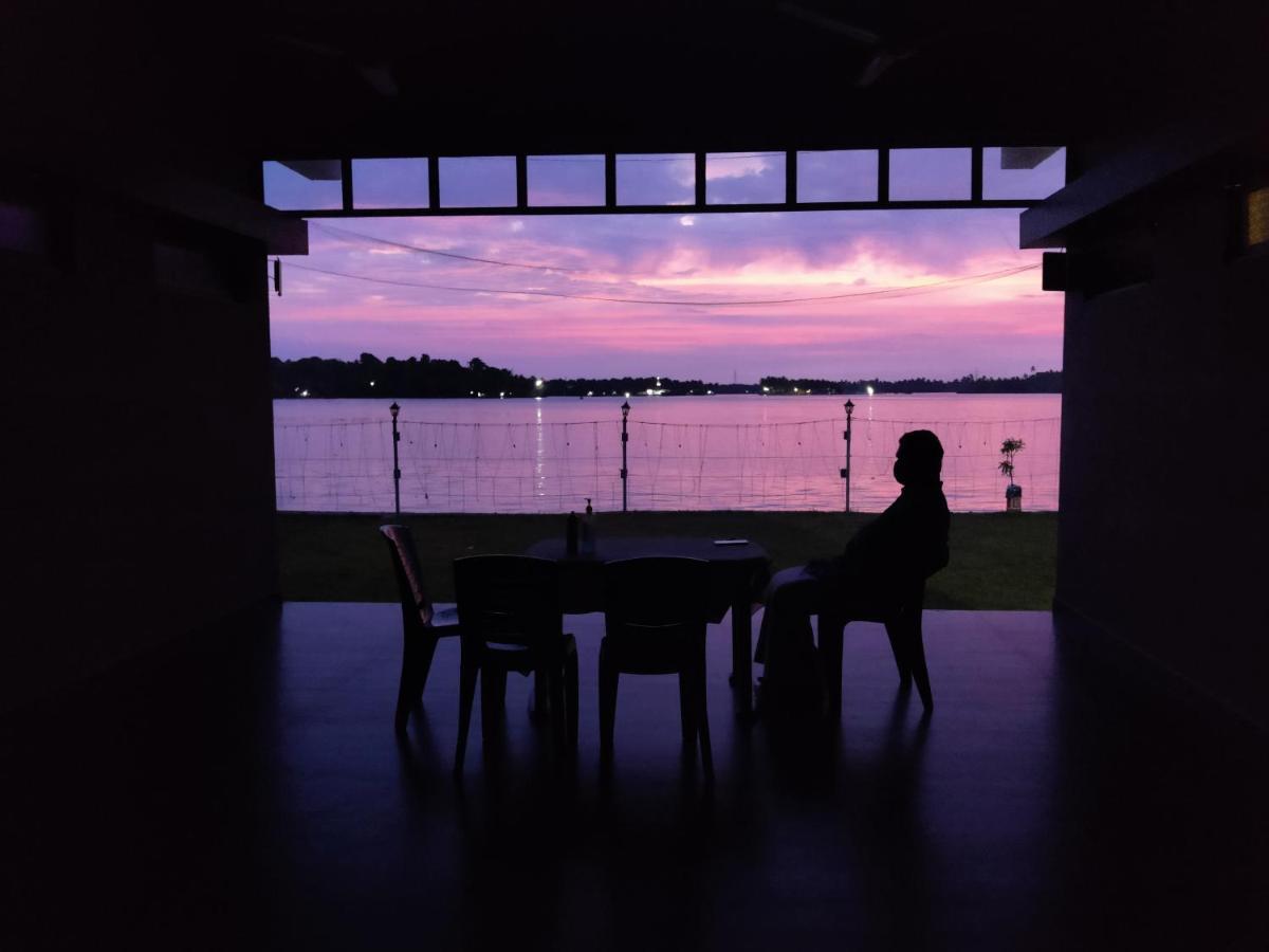 Apartmán Wind &Waves Kollam Exteriér fotografie